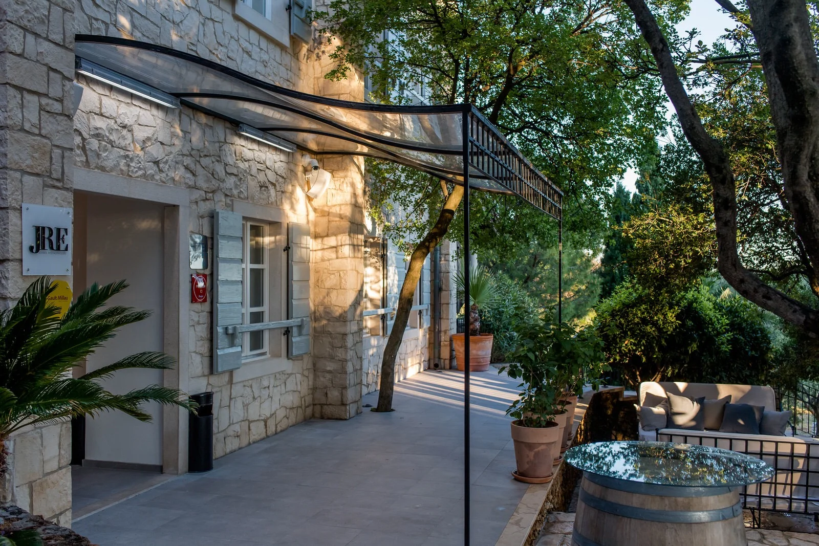 Pollak Cvijeće Boutique luksuzno vjenčanje u Hotelu Boškinac među vinogradima otoka Paga